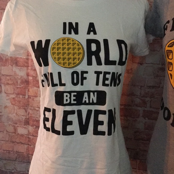 LOT OF 2 Stranger Things Tees - Picture 2 of 4